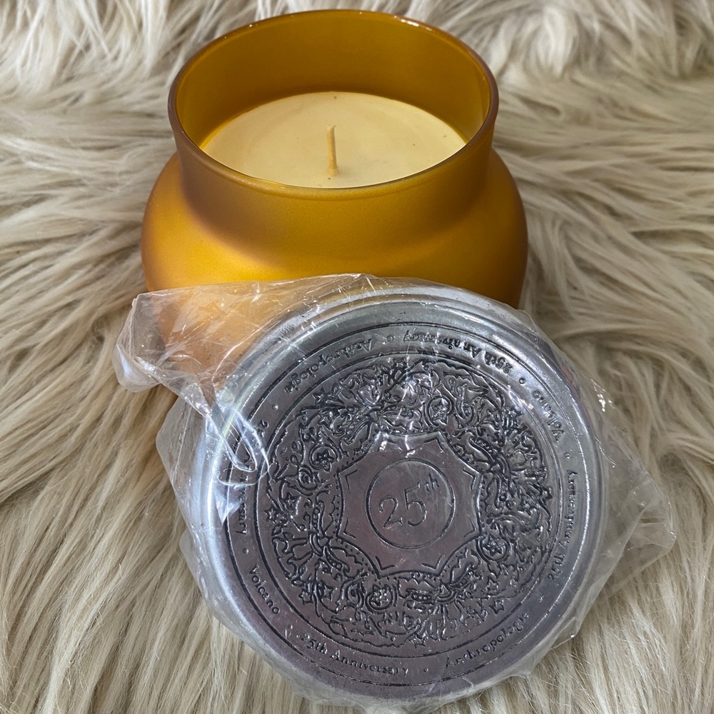 NEW Anthropologie 25th Anniversary Edition Candle Orchid Mint